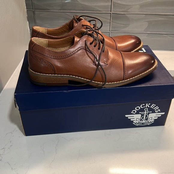 Dockers Mens dress shoes brown Size 8 - Picture 2 of 5